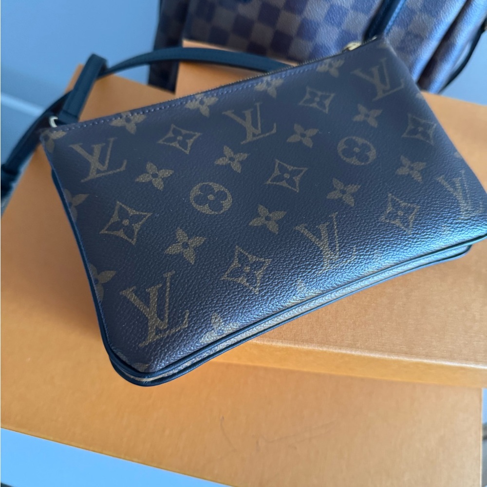 Double Zip Pochette